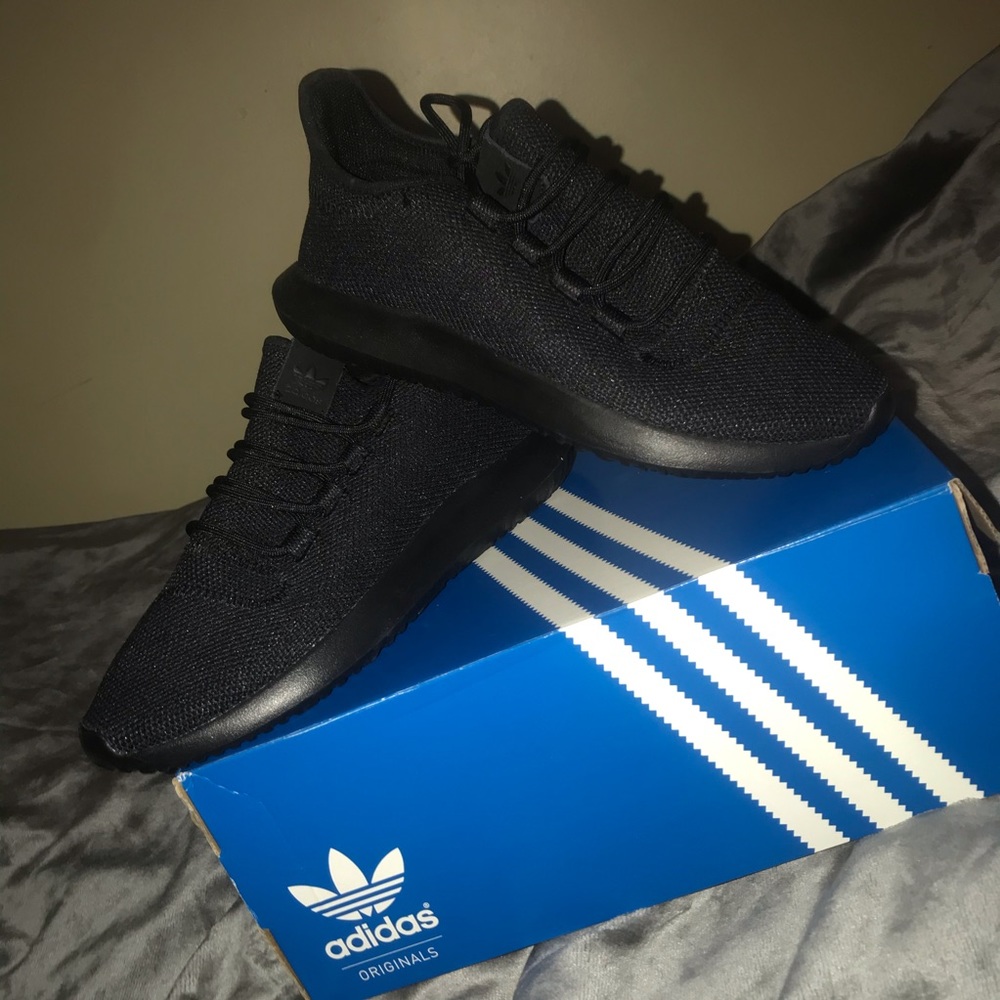 Adidas tubular shadow